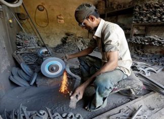 Manufacturing continues to disenchant